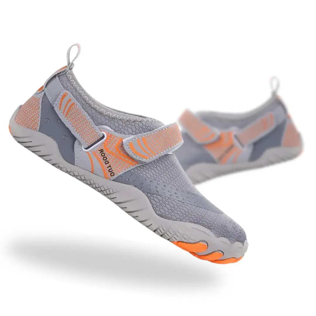 Strappers - Image 13