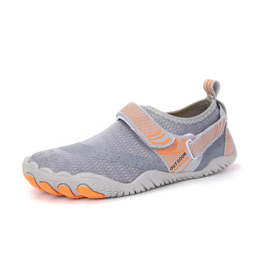 Strappers - Image 15