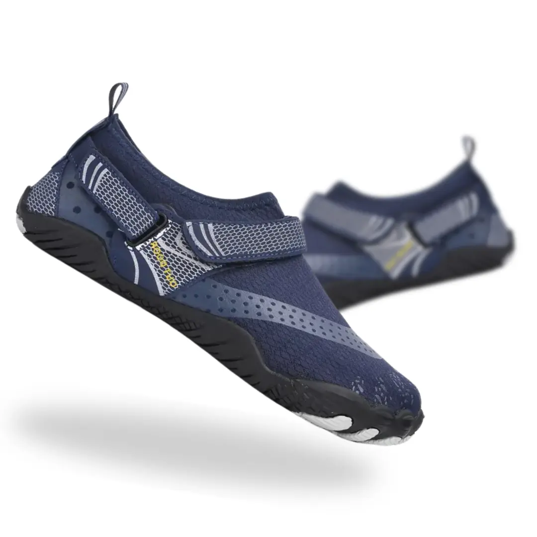 Strappers - Image 19