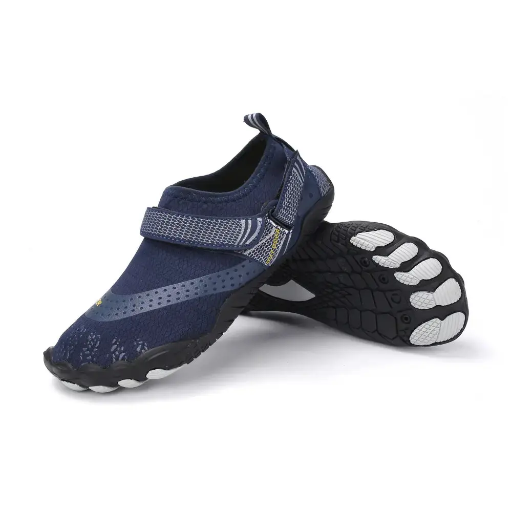 Strappers - Image 24